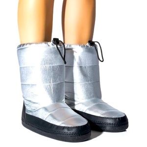 Azalea Wang Black & Silver Metallic Flatform Snow RainBoots